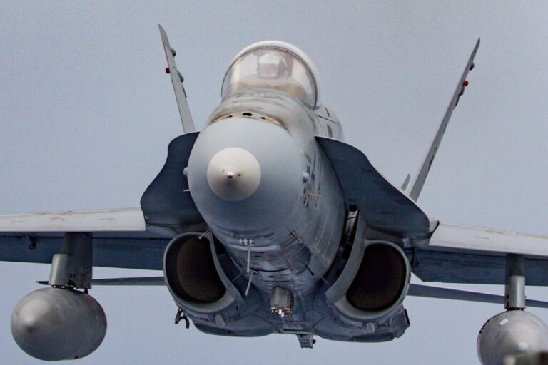 Rusia ha hecho posible un escenario histórico: la primera vez que España despliega aviones de combate en Islandia