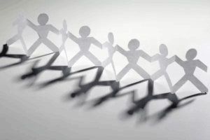 Advierten picos de suicidio en jóvenes y adultos mayores en Uruguay