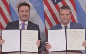 Luis Petri en Estados Unidos: entre la adquisición de los Stryker para el Ejército Argentino y la búsqueda de alianzas estratégicas