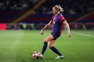 Fridolina Rolfö se despide del FC Barcelona tras cuatro temporadas y 13 trofeos.