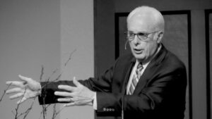 John MacArthur (1939-2025): Predicador de la Palabra