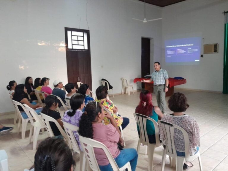 Itacamba da inicio al Proyecto de Confección y Costura Integral en Puerto Suárez