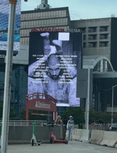 Justin Bieber lanzará su séptimo álbum de estudio el viernes, según The Hollywood Reporter