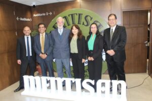Mentisan presenta su lata conmemorativa por el Bicentenario de Bolivia