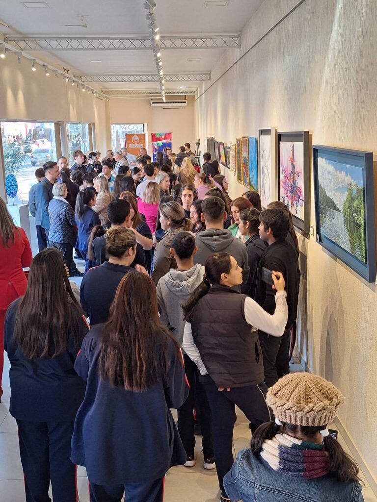 Exposición artística “Caña con Ruda” estará disponible desde mañana en Encarnación