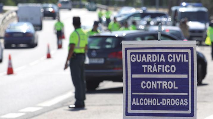La DGT se pone seria: más de 30.000 controles diarios de alcohol y drogas