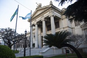 Tenso cierre de listas en PBA, entre rupturas de última hora y gran protagonismo de los intendentes