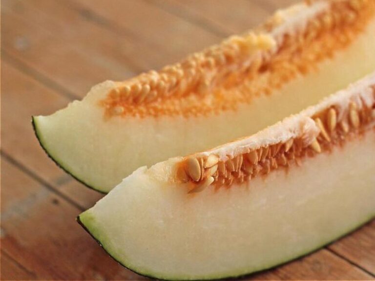 Sopa de melón con jamón