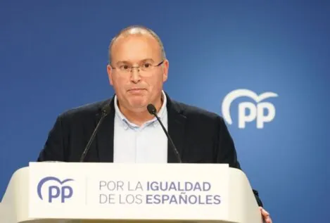 Feijóo recupera a Luisa Fernanda Rudi y Teófila Martínez para la dirección del PP