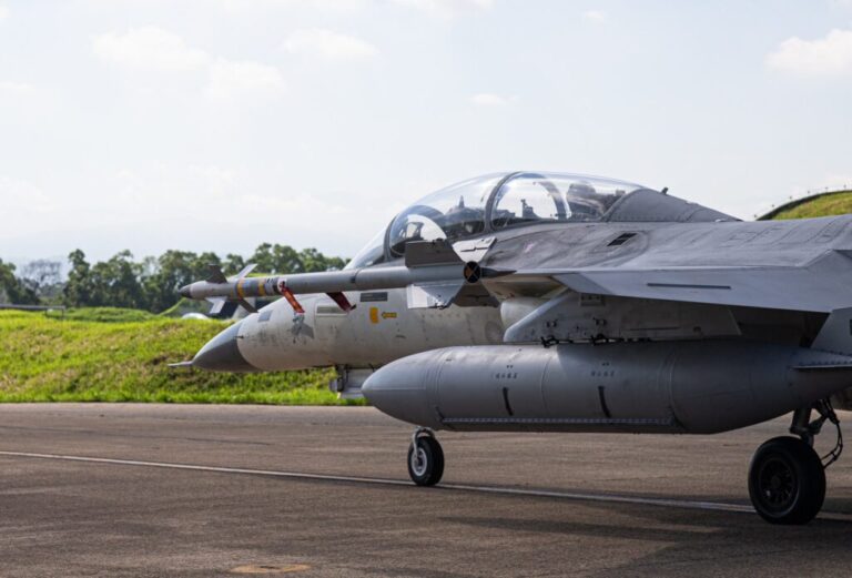 Taiwán adquirió modernos aviones caza F-16 por miedo a una Tercera Guerra Mundial