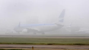 La niebla provoca demoras y desvíos de vuelos en Ezeiza y Aeroparque
