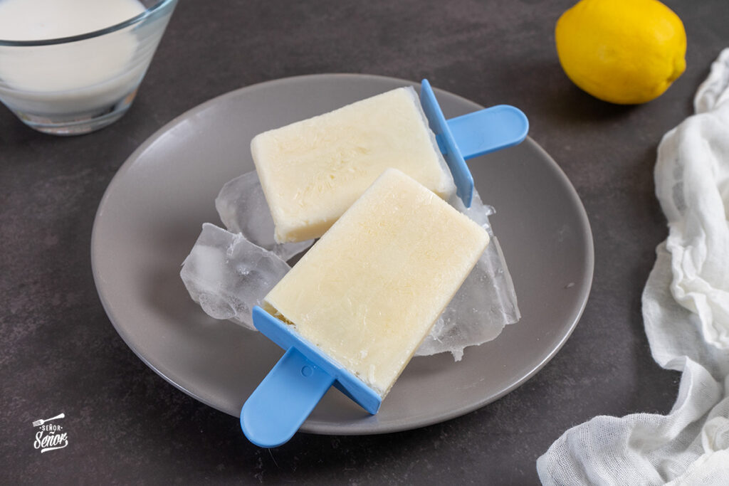 Polos de leche. Receta perfecta para el verano