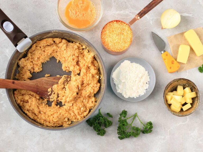 Arancini sicilianos rellenos de ragú de carne