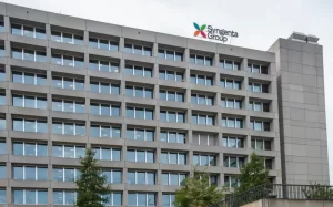 ¿Quién es Syngenta? De Novartis y AstraZeneca a gigante global agroquímico con sede en Suiza y capitales chinos