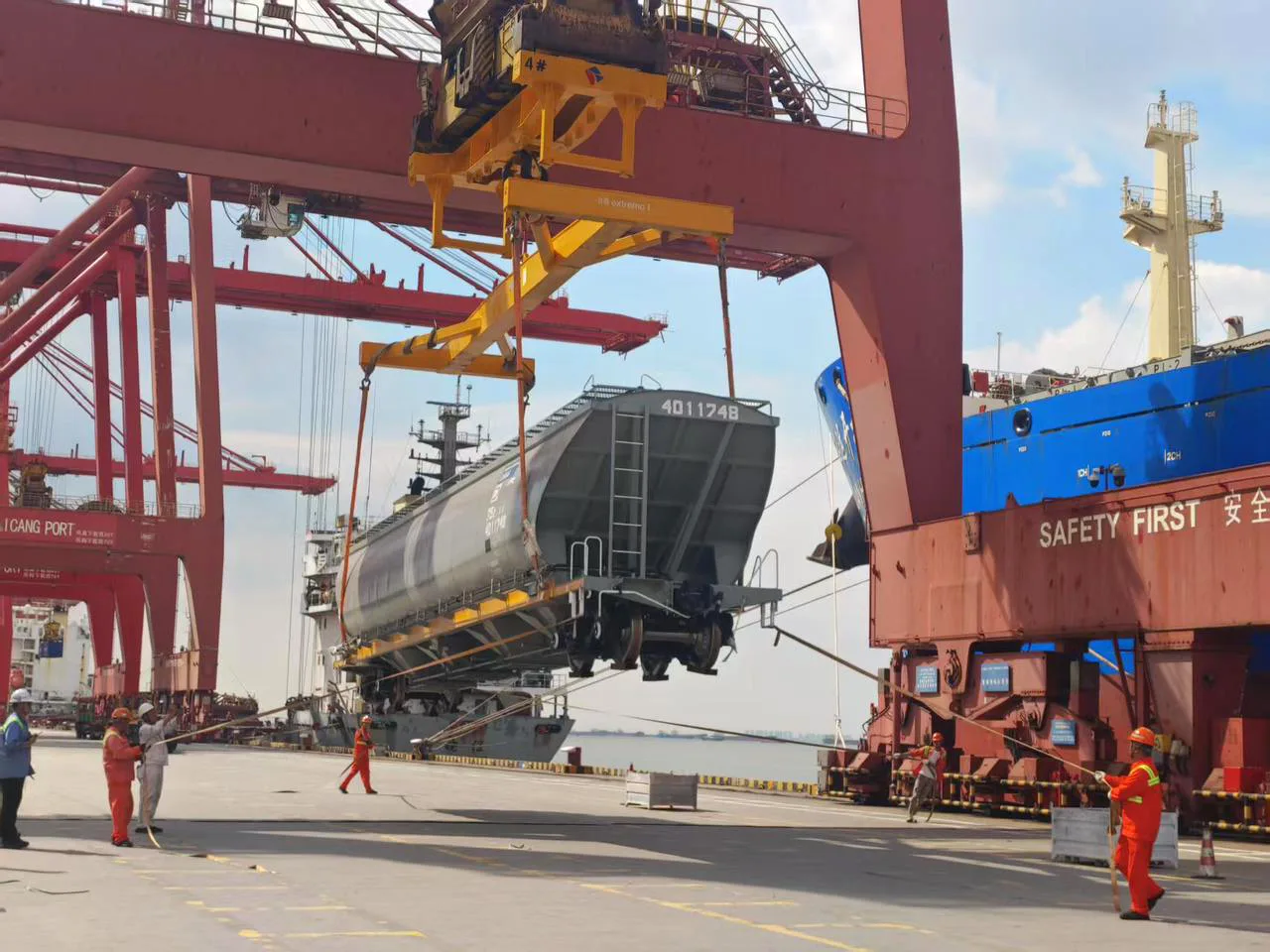 En dos semanas llegan los vagones graneros comprados a China