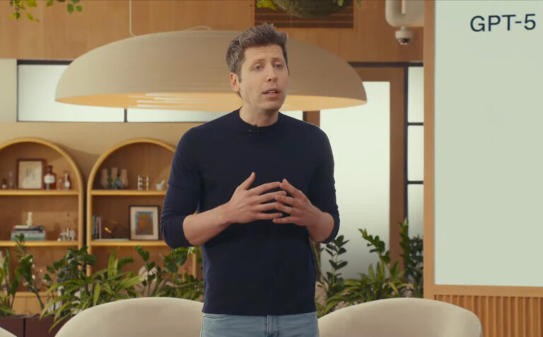 “Estamos estudiando permitir que los usuarios de Plus sigan usando 4o”: Sam Altman, tras las reacciones al lanzamiento de GPT-5