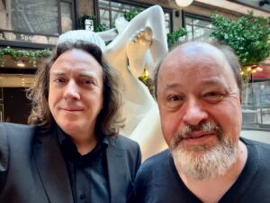 Steve Rothery y Thorsten Quaeschning nos sumergen en un viaje sonoro con “Gentō”, su nuevo sencillo instrumental