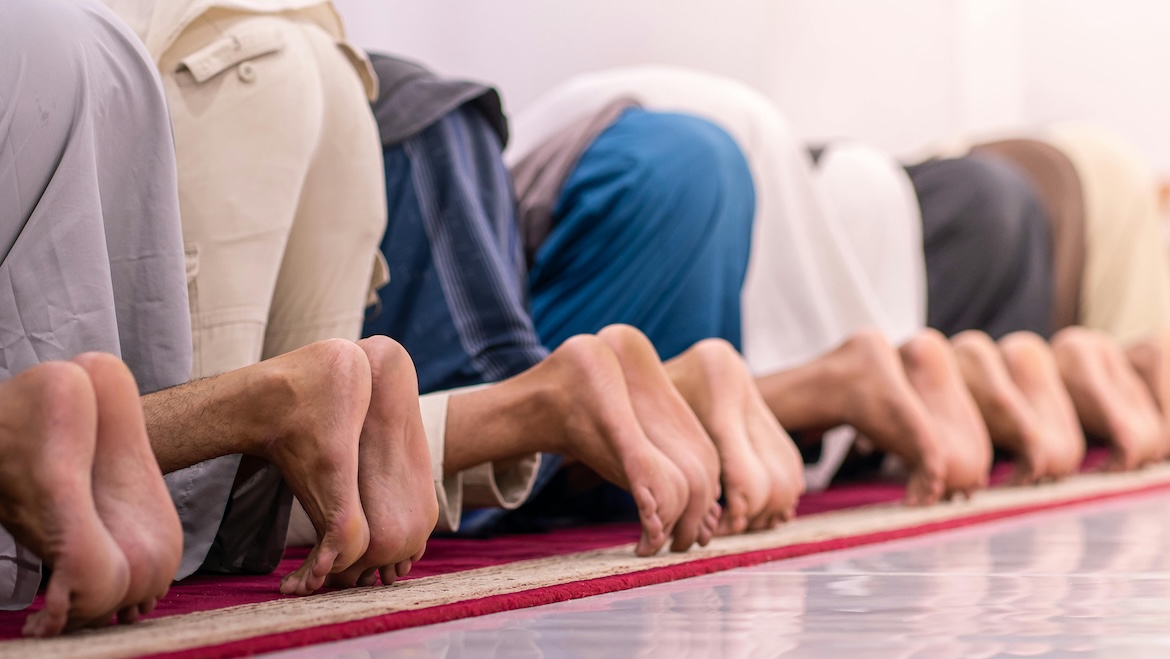 El veto en Jumilla a las celebraciones musulmanas en polideportivos aviva el debate sobre libertad religiosa en España El veto en Jumilla a las celebraciones musulmanas en polideportivos aviva el debate sobre libertad religiosa en España