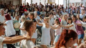 Seis países balcánicos devastados por la guerra se unen y trabajan juntos en el festival ‘Srcokret’