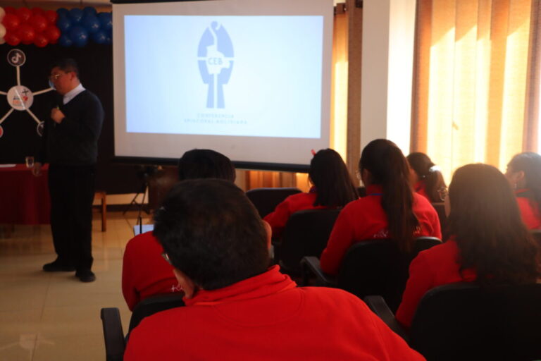 Padre Iván Bravo: La evangelización digital como desafío y oportunidad para la Iglesia