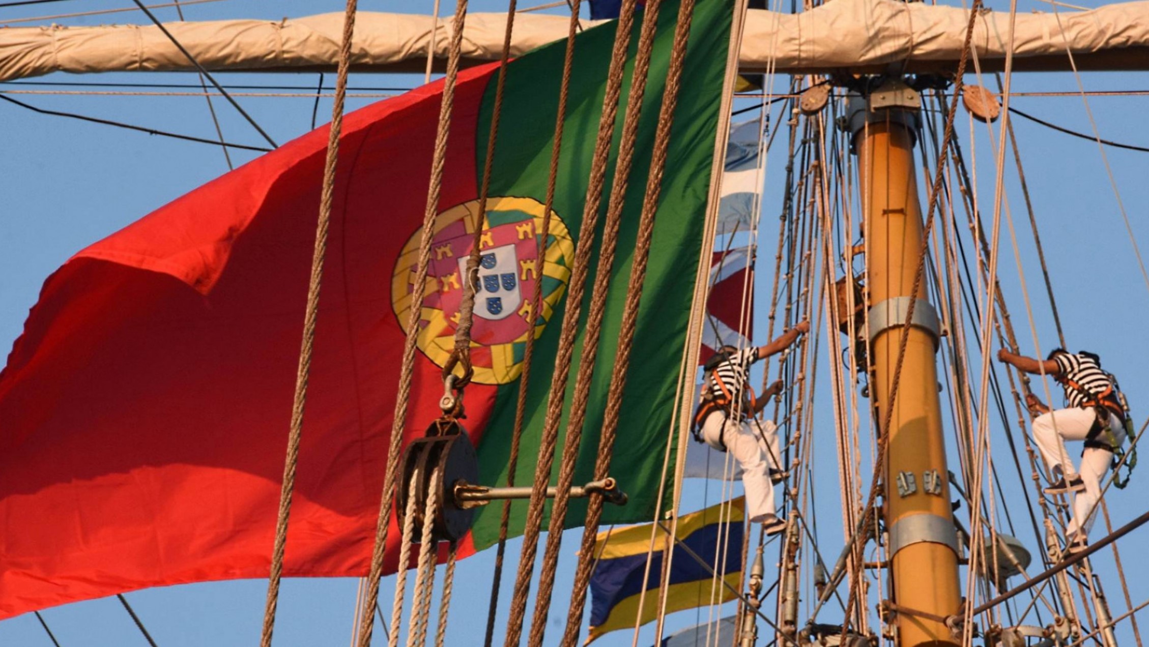 La fragata ARA “Libertad” arribó a la República Portuguesa