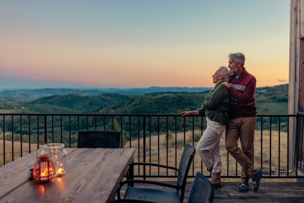 Ni pueblo ni ciudad: el lugar ideal al que deberías mudarte para vivir más plenamente