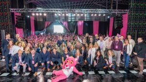 HECHOS: intendentes, legisladores, dirigentes y candidatos de los quince distritos en San Nicolás