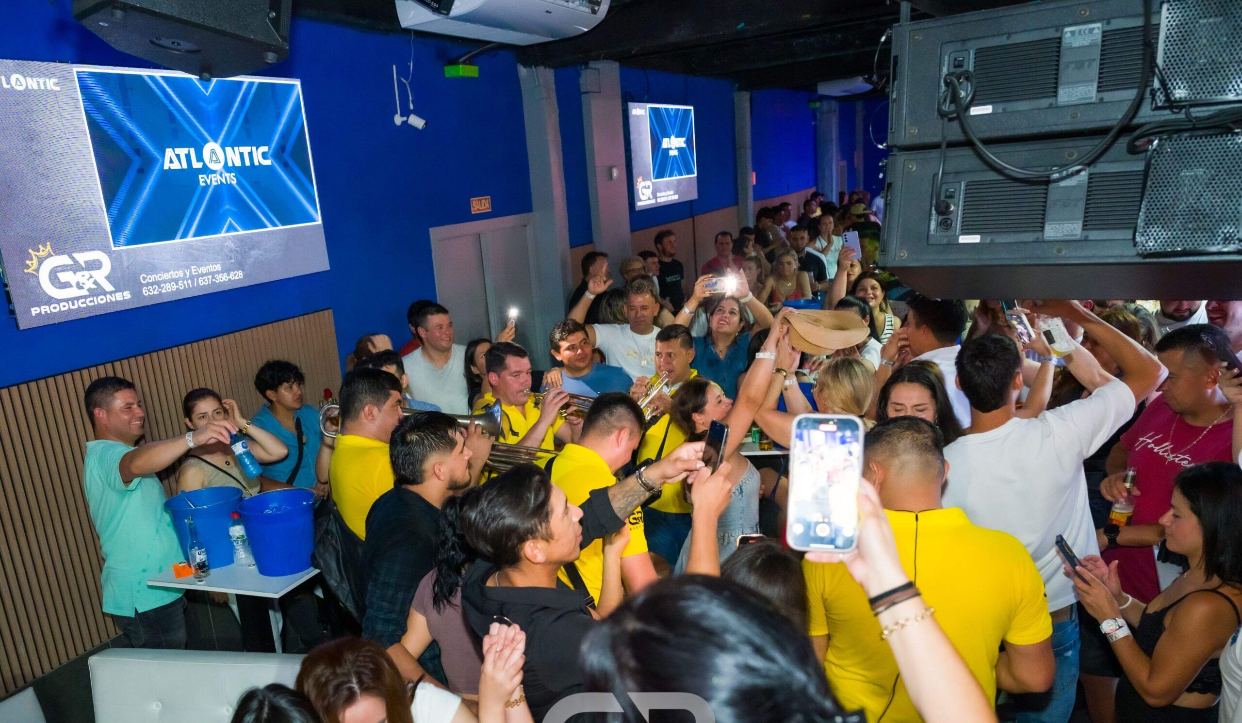 Exitosa gira por España del grupo musical Banda Show 25