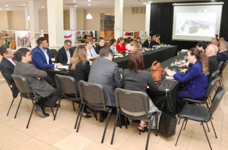 SENATUR, MIC, Y CONATUR ANALIZAN LA CREACIÓN DEL NUEVO MINISTERIO DE INDUSTRIA, COMERCIO, TURISMO, MINAS Y ENERGÍA