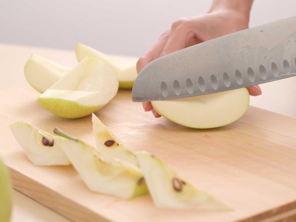 Papilla de manzana casera para bebés a partir de 6 meses Papilla de manzana casera para bebés a partir de 6 meses