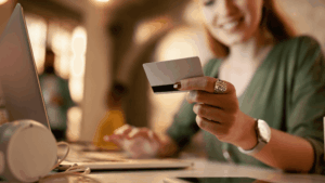 Gana más de un 3% TAE sin ataduras: las cuentas que superan a los depósitos este agosto