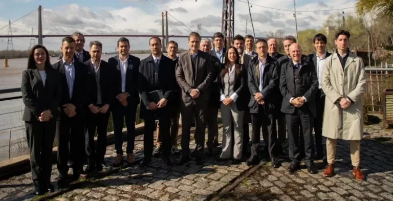 Clave consenso entre los usuarios de la vía navegable de cara a la futura concesión