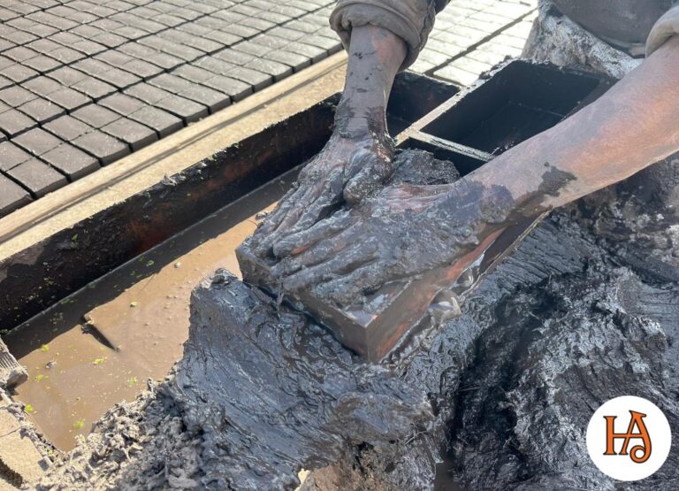 Donde nace la pared: Crónica de un ladrillero. Por Luciana Demaría