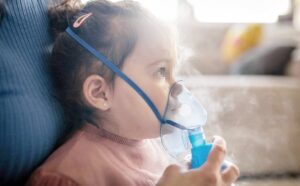 Bronquiolitis: en el pico del invierno, la internación pediátrica superó el 90% de las camas hospitalarias
