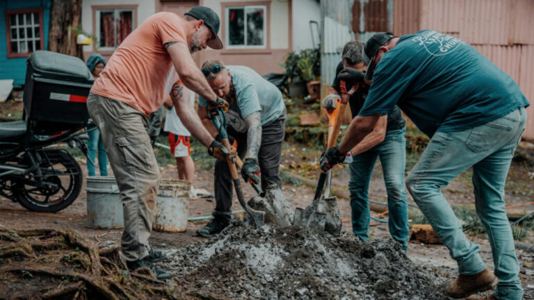 6 maneras en que las iglesias nuevas pueden hacer misiones
