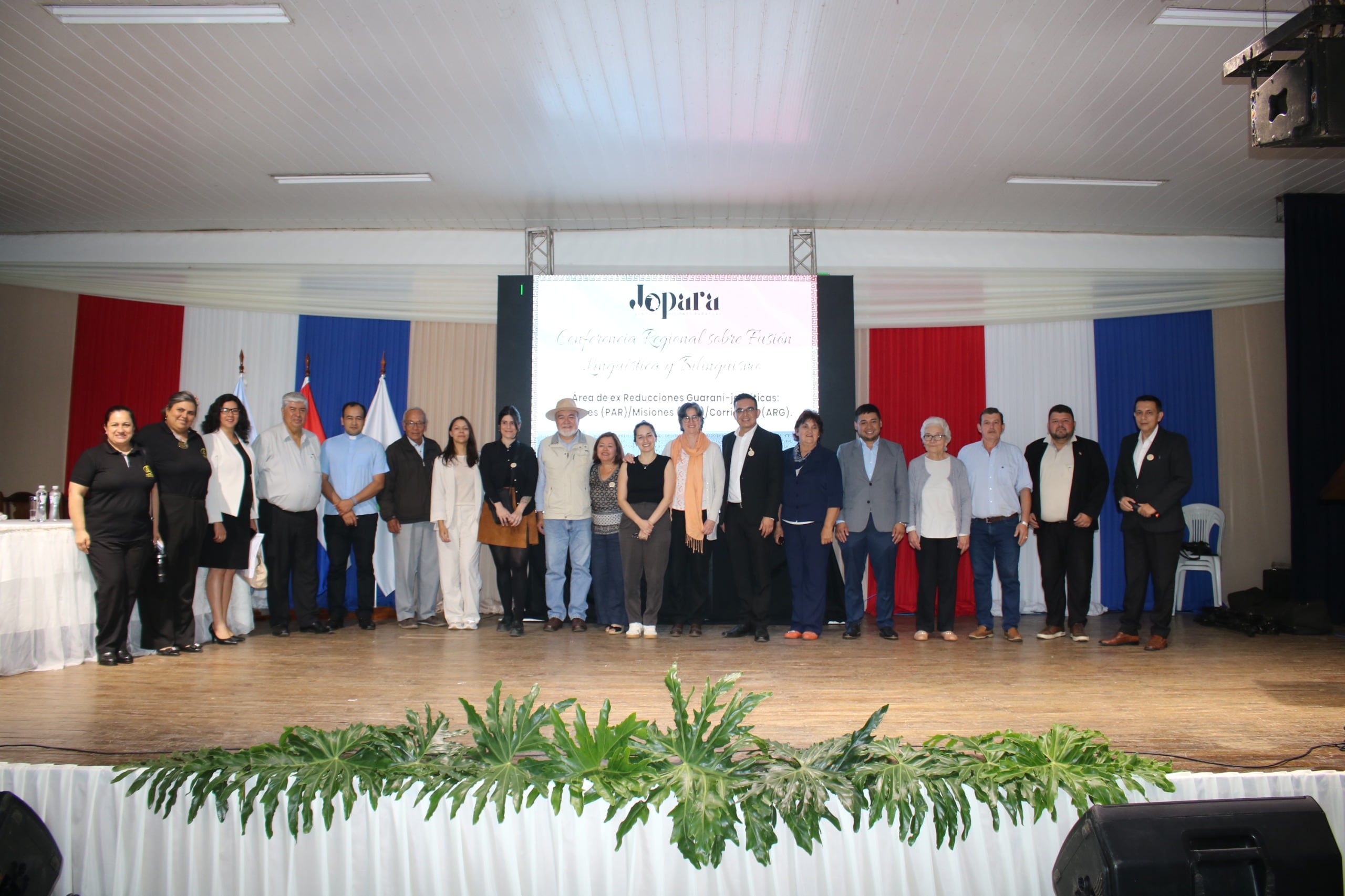 Santiago fue sede de la primera conferencia sobre fusión lingüística y bilingüismo