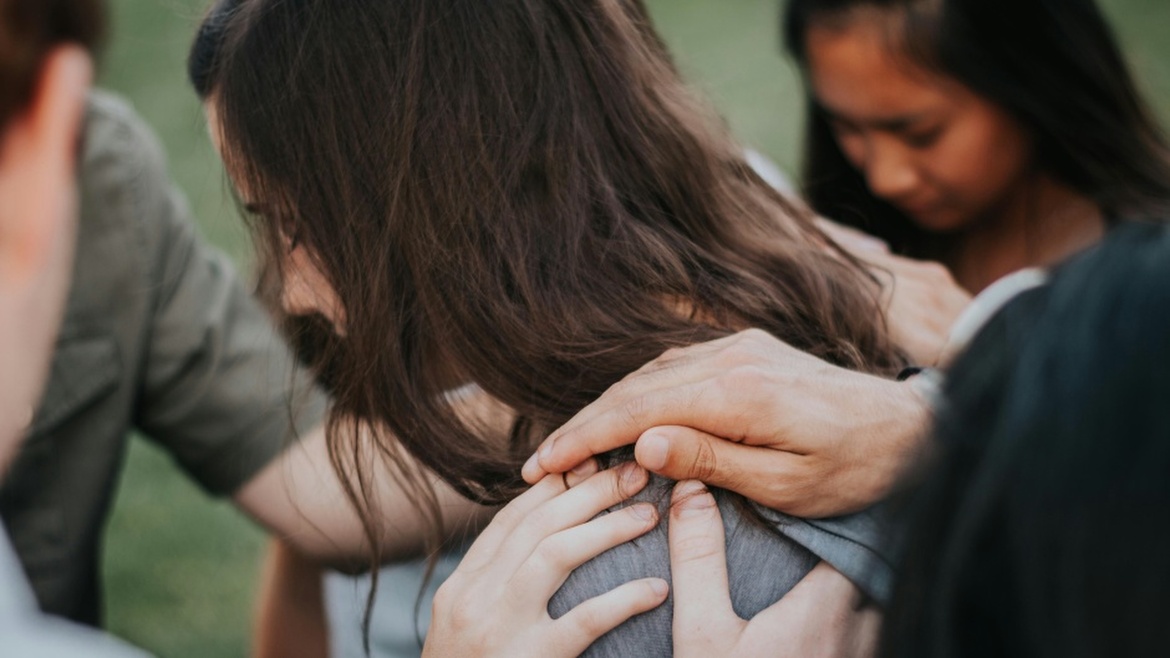 ¿Qué creen las personas ‘sin afiliación religiosa’ sobre Dios y la espiritualidad?