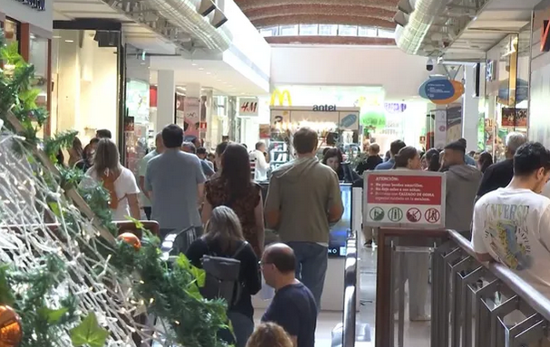 Comercios y servicios /Acumula seis trimestres positivos de crecimiento