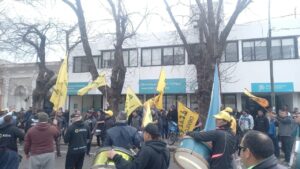 Escala el conflicto en La Suipachense: Amenazan con echar a otros 60 trabajadores y crecen las sospechas de vaciamiento por parte del grupo venezolano Maralac