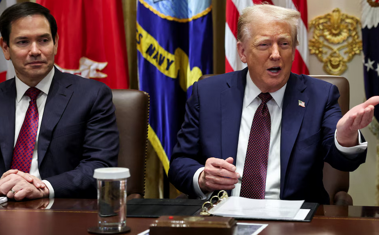 Donald Trump /Anunció que EE.UU hundió una embarcación con drogas procedente de Venezuela