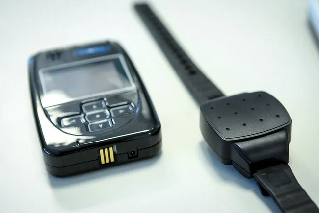 Apuntando a medidas alternativas a prisión /Se avanza en la incorporar dispositivos electrónicos