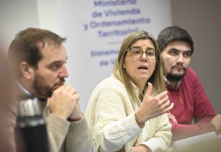 Ministerio de Vivienda /Presentó su plan para beneficiar a 69 mil familias vulnerables