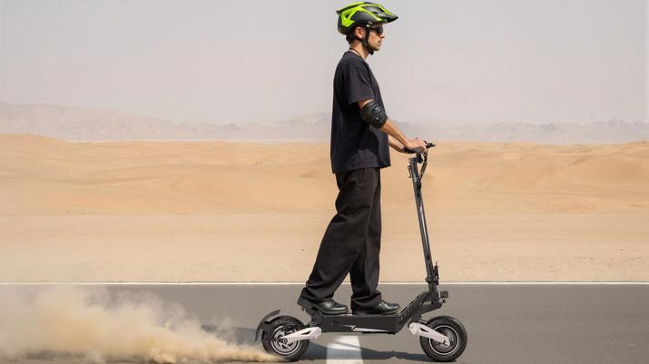 AliExpress hace un descuento loco en un patinete eléctrico que lo tiene todo