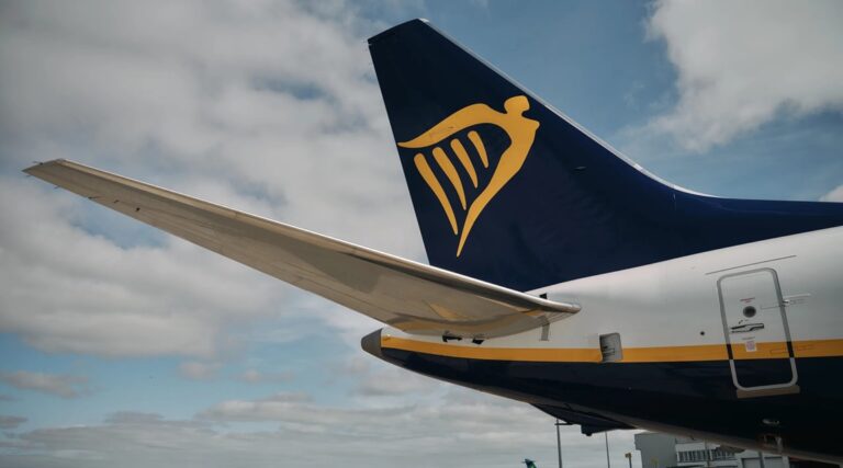 Ryanair aplaza el lanzamiento de las tarjetas de embarque 100% digitales