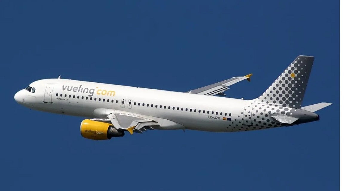 Vueling refuerza su oferta de invierno en Santiago y Tenerife