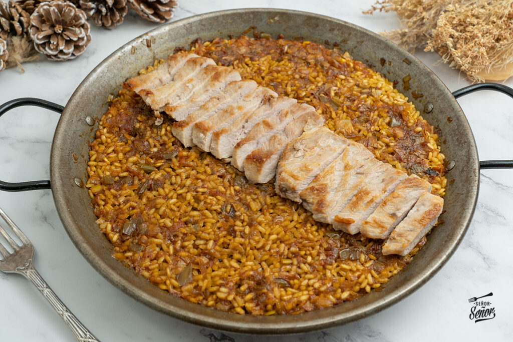 Arroz con secreto ibérico. Receta casera y fácil