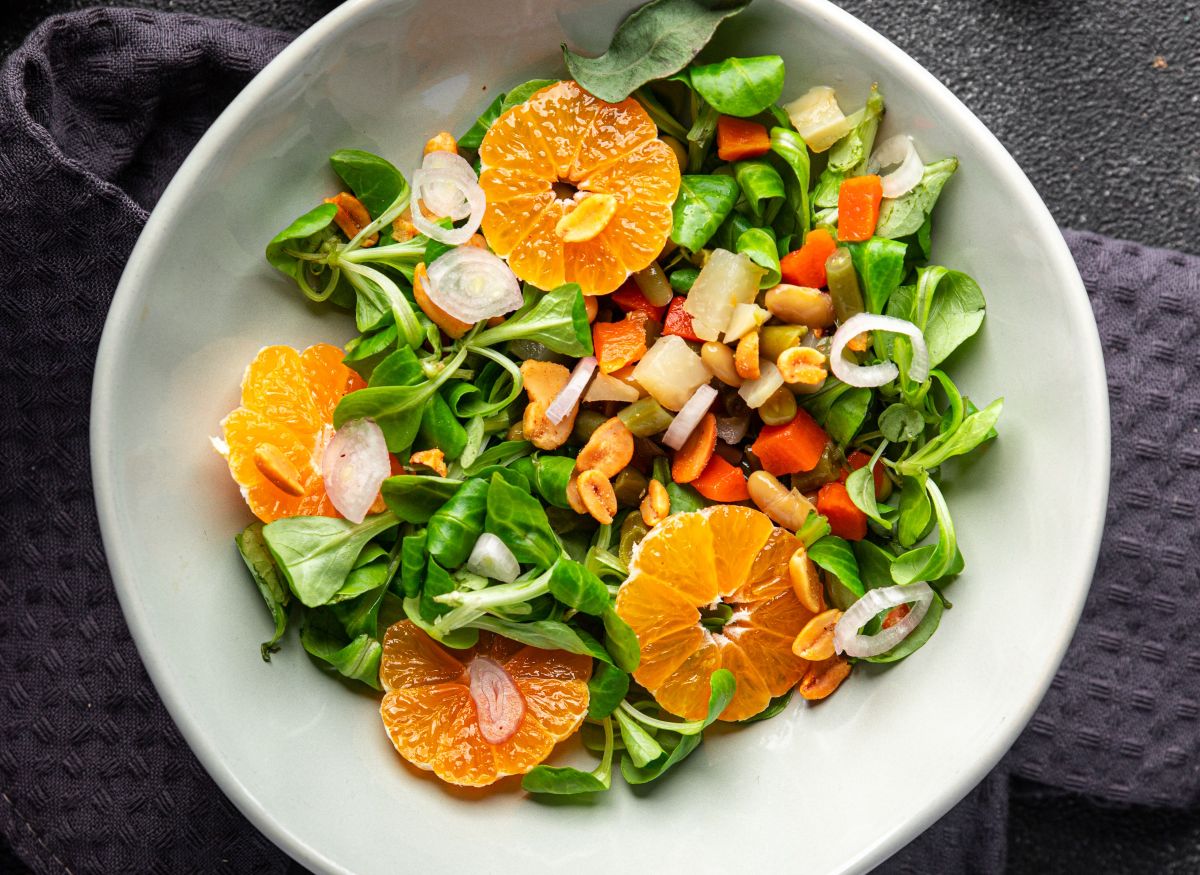 Ensalada de canónigos con mandarinas Ensalada de canónigos con mandarinas