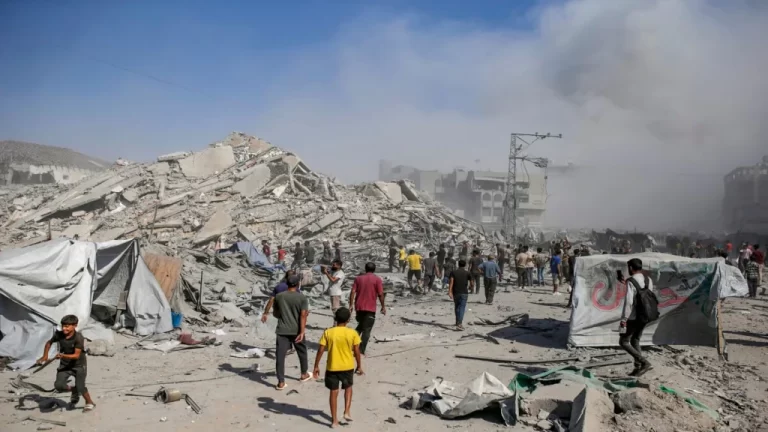 La ONU denuncia que Israel ha bombardeado 10 de sus edificios en la Franja de Gaza