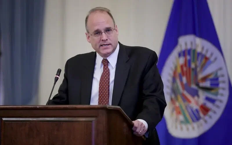 Billingslea defiende que las sanciones no se evaden «tan fácilmente» y cierran el sistema financiero a colaboradores de Maduro