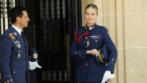 San Javier refuerza la seguridad con una nueva valla ante la llegada de la princesa Leonor